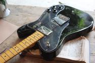FENDER "American Vintage II 1977 Telecaster Custom Black" HARDCASE,3, 58 KG