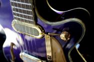 DUESENBERG Starplayer TV Phonic, Royal Purple, Limited Edition, HARDCASE, PAPERS, 3, 57 KG
