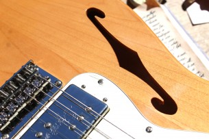 SQUIER "Classic Vibe '70s Telecaster Thinline Natural" by FENDER, 2, 96 KG