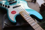 Squier Classic Vibe Active '70s Jazz Bass, Ocean Turquoise, 4, 15 KG