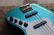 Squier Classic Vibe Active '70s Jazz Bass, Ocean Turquoise, 4, 15 KG