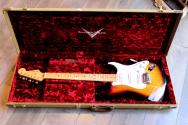 FENDER "NOS Custom Shop 1955 Stratocaster" HARDCASE, PAPERS, 3, 59 KG