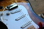 FENDER "NOS Custom Shop 1955 Stratocaster" HARDCASE, PAPERS, 3, 59 KG
