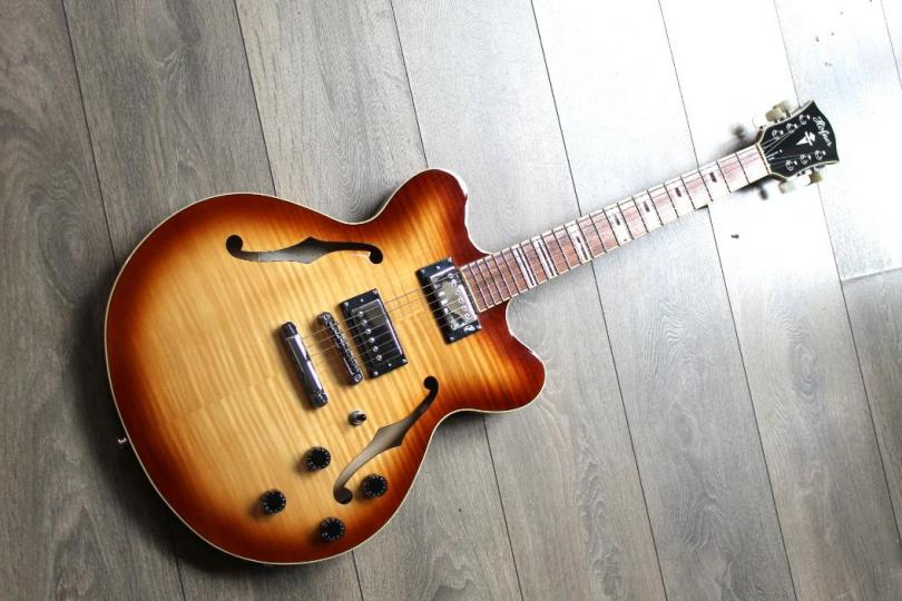 HOFNER Verythin Standard CT, Violin Finish, 3, 21 KG