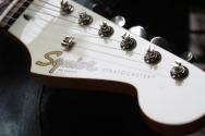 SQUIER FSR CV 60S STRAT Laurel TPG Olympic White, 3,31 KG