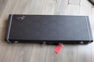 FENDER American Vintage II 1966 Jazzmaster in Sherwood Metallic, Bound Round-Laminated Rosewood HARDCASE, 3, 80 KG