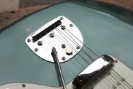 FENDER American Vintage II 1966 Jazzmaster in Sherwood Metallic, Bound Round-Laminated Rosewood HARDCASE, 3, 80 KG