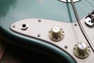 FENDER American Vintage II 1966 Jazzmaster in Sherwood Metallic, Bound Round-Laminated Rosewood HARDCASE, 3, 80 KG