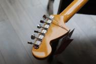 FENDER American Vintage II 1966 Jazzmaster in Sherwood Metallic, Bound Round-Laminated Rosewood HARDCASE, 3, 80 KG