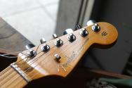 NEW MODEL!!!FENDER "American Ultra Luxe Vintage '50s Stratocaster, Maple Fingerboard, White Blonde" HARDCASE, 3, 72 KG