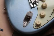 NEW MODEL!!! FENDER "American Ultra Luxe Vintage '60s Stratocaster, Rosewood Fingerboard, Ice Blue Metallic" HARDCASE, 3, 60 KG