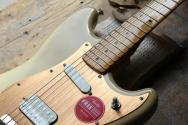 SQUIER Classic Vibe Duo-Sonic HS, Desert Sand, 3. 13 KG