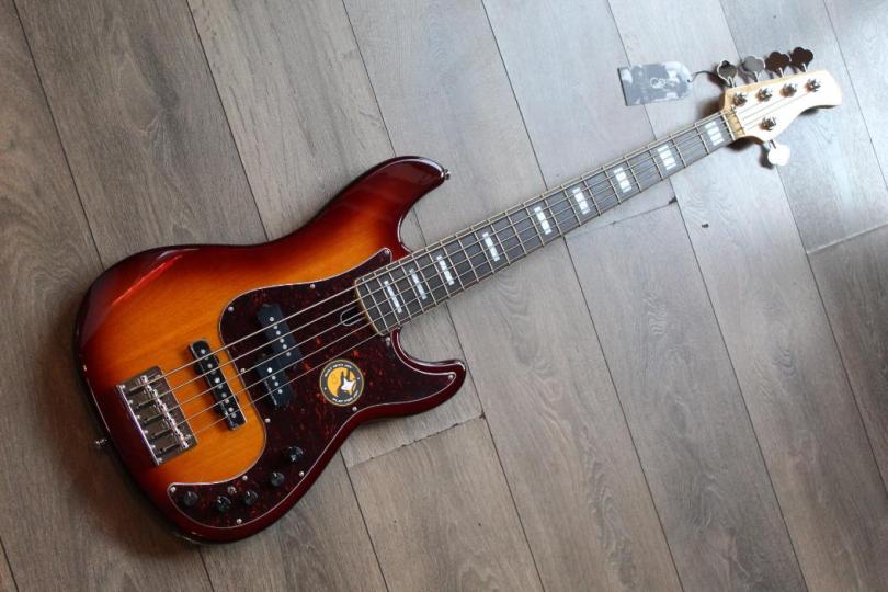 SIRE Marcus Miller P7 5-Strings Tobacco Sunburst, 4, 56 KG