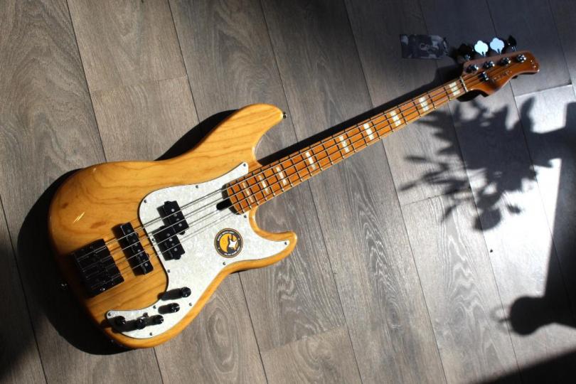 Sire Marcus Miller P8 4-String, Natural, GIGBAG, 4, 57 KG