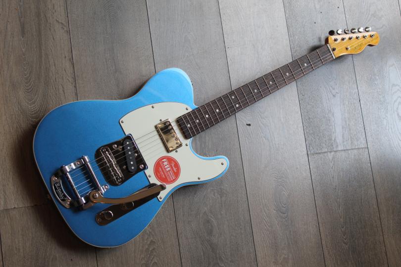 Squier Classic Vibe™ Custom Telecaster® SH with Bigsby, Parchment Pickguard, Lake Placid Blue, 3, 76 KG