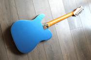 Squier Classic Vibe™ Custom Telecaster® SH with Bigsby, Parchment Pickguard, Lake Placid Blue, 3, 76 KG