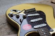 SQUIER "Limited Edition Squier Limited Edition Classic Vibe™ 60s Stratocaster®, Laurel Fingerboard, Aztec Gold" 3, 26 KG