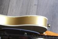 SQUIER "Limited Edition Squier Limited Edition Classic Vibe™ 60s Custom Telecaster®, Laurel Fingerboard, Aztec Gold" 3, 33 KG