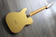SQUIER "Limited Edition Squier Limited Edition Classic Vibe™ 60s Custom Telecaster®, Laurel Fingerboard, Aztec Gold" 3, 33 KG