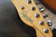 SQUIER "Limited Edition Squier Limited Edition Classic Vibe™ 60s Custom Telecaster®, Laurel Fingerboard, Aztec Gold" 3, 33 KG