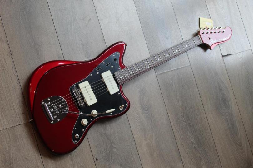 FENDER "Made in Japan Limited Starmaster, Rosewood Fingerboard, Candy Apple Red", GIGBAG, 3, 6 KG