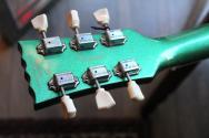 VINTAGE "Limited Green Sparkle VS6 ReIssued Vibrola Tailpiece" GIGBAG, 3, 68 KG