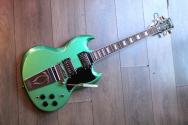 VINTAGE "Limited Green Sparkle VS6 ReIssued Vibrola Tailpiece" GIGBAG, 3, 68 KG