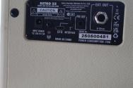 VINTAGE "Retro 25 Head 25W Bluetooth Guitar Amplifier with Drum Machine in Vintage White"