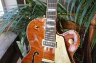 GRETSCH "G6120TGQM-56 Limited Edition Quilt Classic Chet Atkins, Hollow Body with Bigsby, Roundup Orange Stain Lacquer" HARDCASE