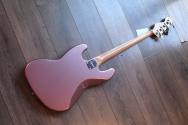 SQUIER "Limited Edition Classic Vibe™ 60s Jazz Bass, Burgundy Mist" ,4, 00 KG