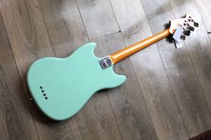 SQUIER "Classic Vibe Mustang Bass, Surf Green, Indian Laurel" by FENDER