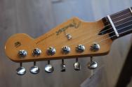 FENDER "Player II Stratocaster Present White Blonde" 3, 14 KG