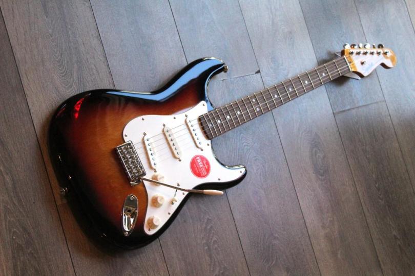 SQUIER Classic Vibe Stratocaster '50s Two Color Sunburst by FENDER, 3, 47 KG