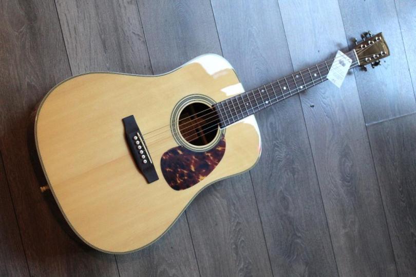 RECORDING KING "RD-328 Dreadnought"