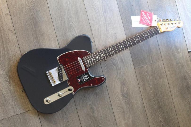 FENDER "NEW MODEL American Professional Classic Telecaster®, Rosewood Fingerboard, Faded Black, GIGBAG, 3, 41 KG