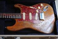FENDER "LIMITED Custom Shop Roasted 1961 Stratocaster Super Heavy Relic Aged Natural" HARDCASE, PAPERS