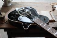 GRETSCH "G6128T-GH George Harrison Signature Duo Jet™ with Bigsby, Rosewood Fingerboard, Black" HARDCASE, PAPERS