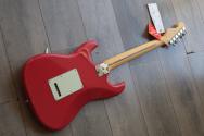 FENDER "NEW MODEL American Professional Classic Stratocaster" GIGBAG, PAPERS