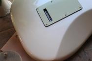 FENDER "Am Pro Cls Strat, LIMITED, Olympic Pearl " GIGBAG, 3, 72 KG