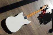 FENDER Mustang Bass PJ Player II, Polar White, 3, 51 KG