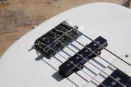 FENDER Mustang Bass PJ Player II, Polar White, 3, 51 KG