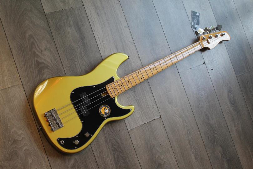 Sire "Marcus MIller P5 4-String Color Metallic Gold" 4, 00 KG