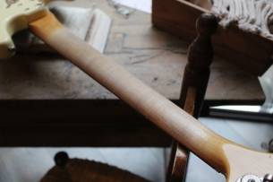 SANDBERG California Marlowe DK 4 Creme Hardcore Aged with Gig Bag, 3, 48 KG