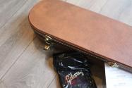 GIBSON "Les Paul Special TV Yellow" HARDCASE, 3, 74 KG