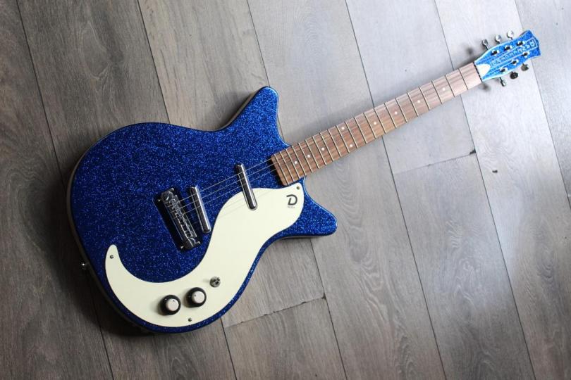 DANELECTRO 59M NOS+ Metalflake 60th Anniversary Blue Metalflake, 2, 88 KG