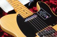 FENDER "American Ultra Luxe Vintage '50s Telecaster, Maple Fingerboard, Butterscotch Blonde" HARDCASE, 3, 40 KG