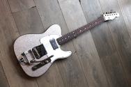 FENDER Custom Shop Limited CuNiFe Telecaster Custom Journeyman Relic, Silver Sparkle HARDCASE, 3, 75 KG