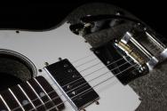 FENDER Custom Shop Limited CuNiFe Telecaster Custom Journeyman Relic, Silver Sparkle HARDCASE, 3, 75 KG