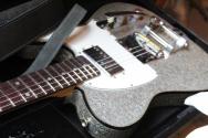 FENDER Custom Shop Limited CuNiFe Telecaster Custom Journeyman Relic, Silver Sparkle HARDCASE, 3, 75 KG