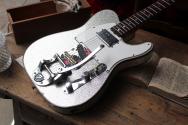 FENDER Custom Shop Limited CuNiFe Telecaster Custom Journeyman Relic, Silver Sparkle HARDCASE, 3, 75 KG